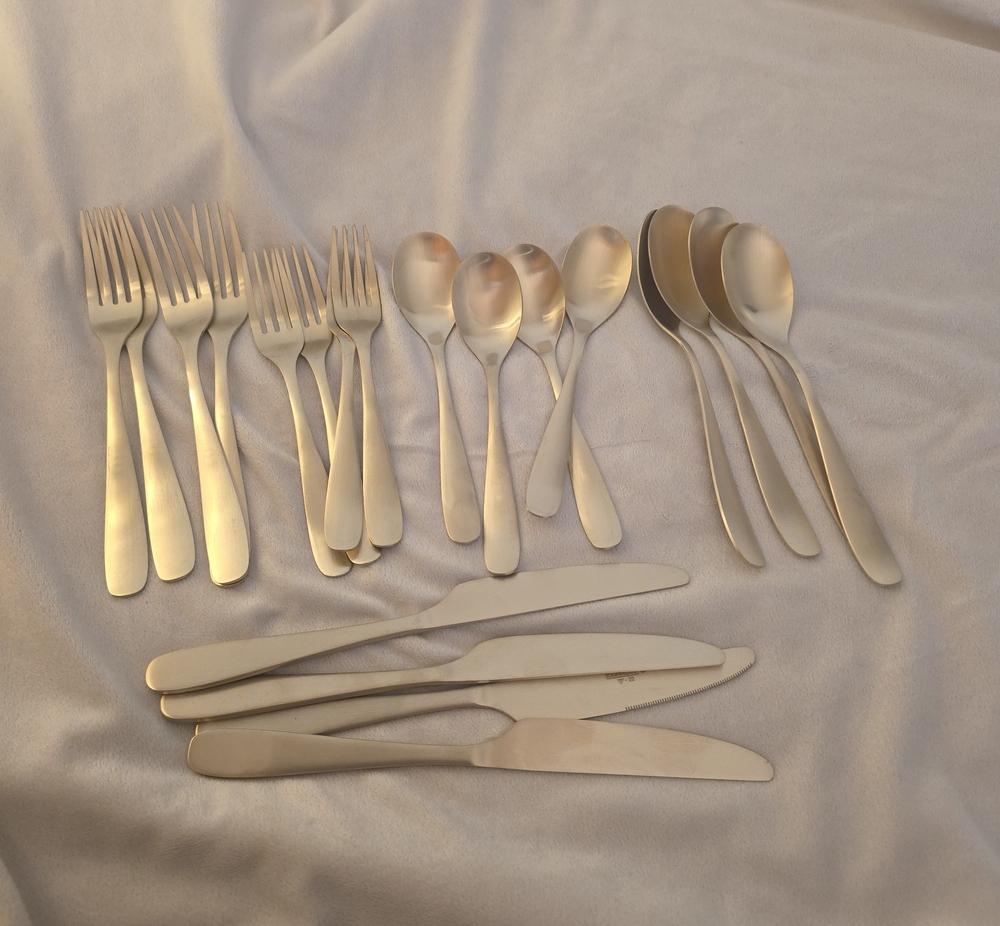 Cambridge flatware Set - Matte Gold Finish